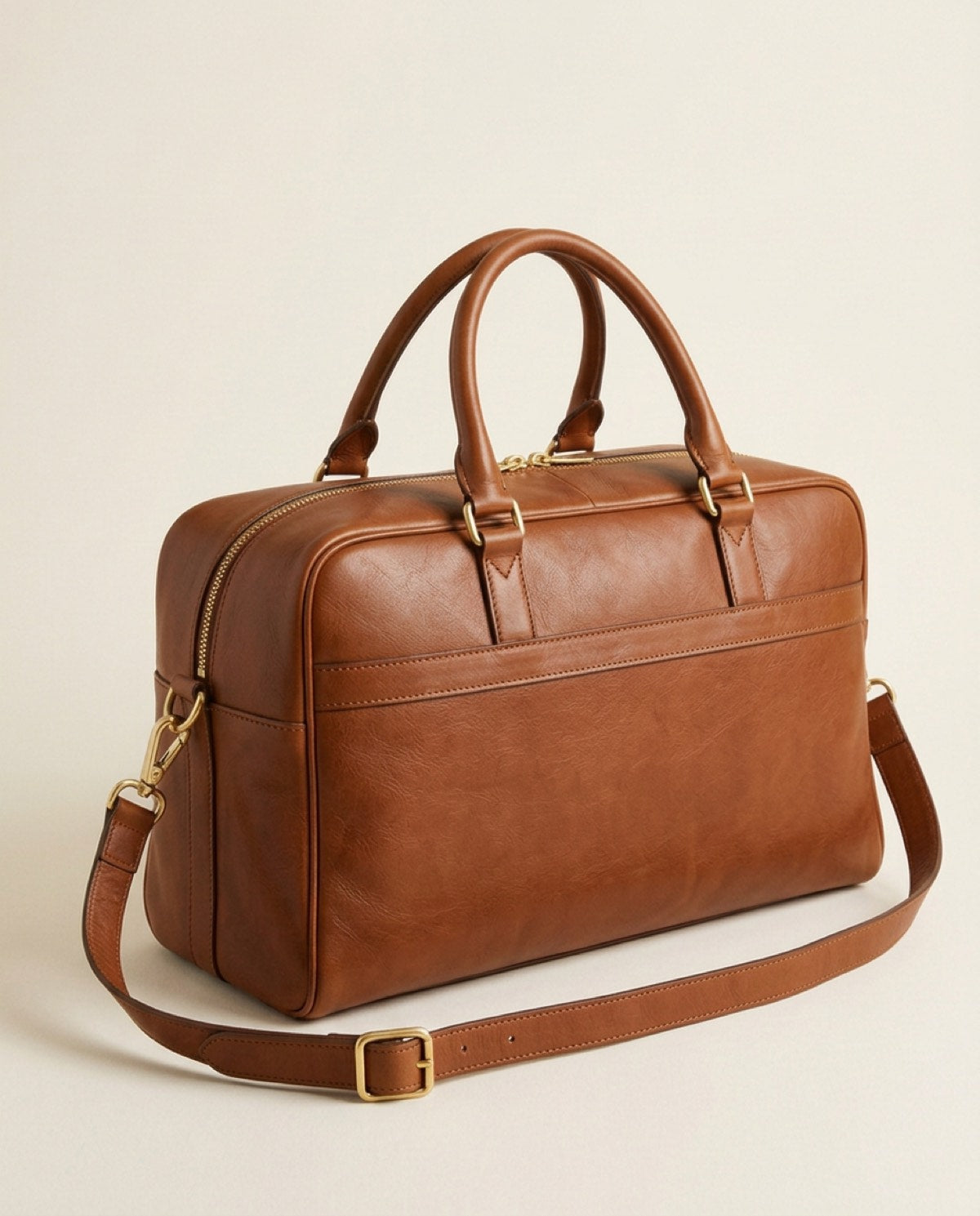 Belgrave Compact Weekender, brass-finish zips detail