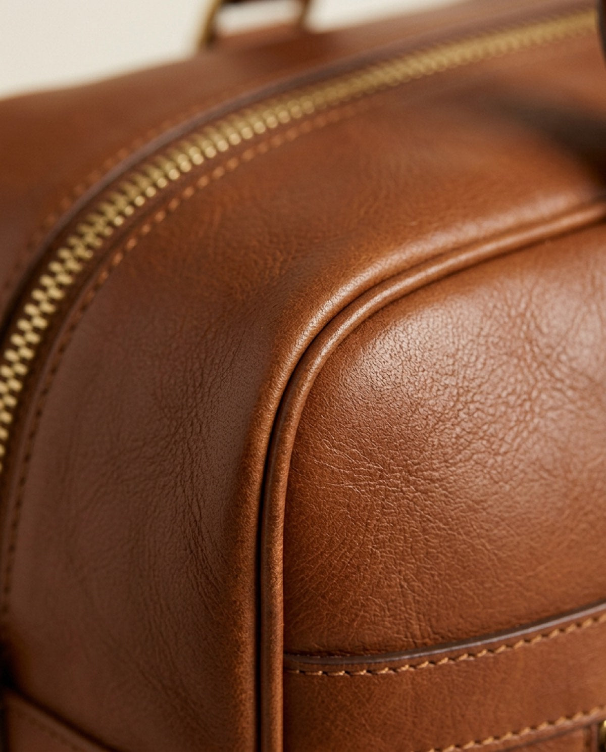 Belgrave Compact Weekender, leather detail