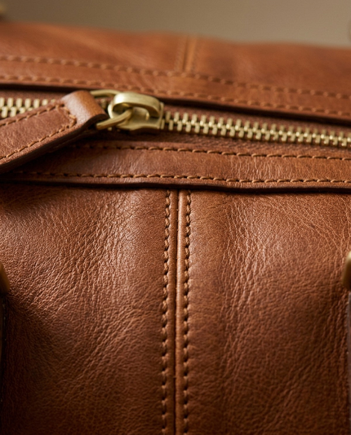 Belgrave Large Weekender, leather detail