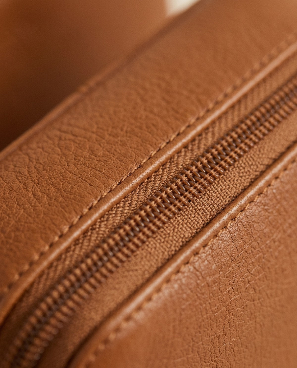 Essential Carry-On Bottle Kit, leather pouch, silicone bottles detail