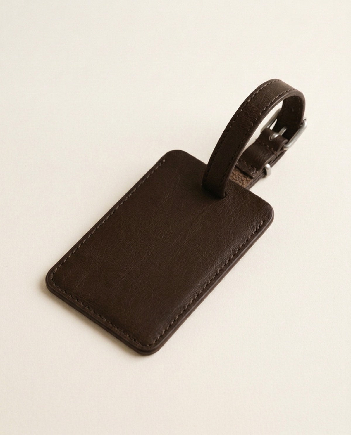 Essential Luggage Tag, steel buckle detail