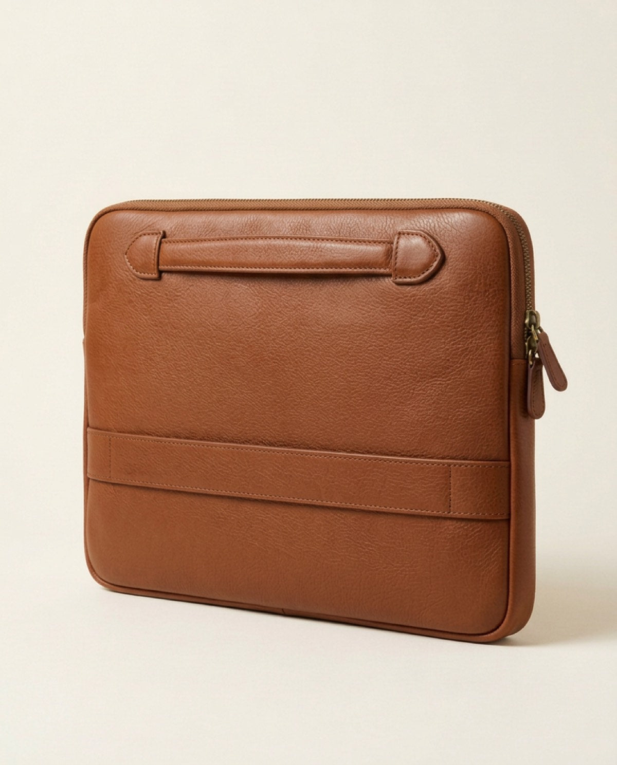 Hatton Classic Laptop Sleeve, brass-finish zip detail