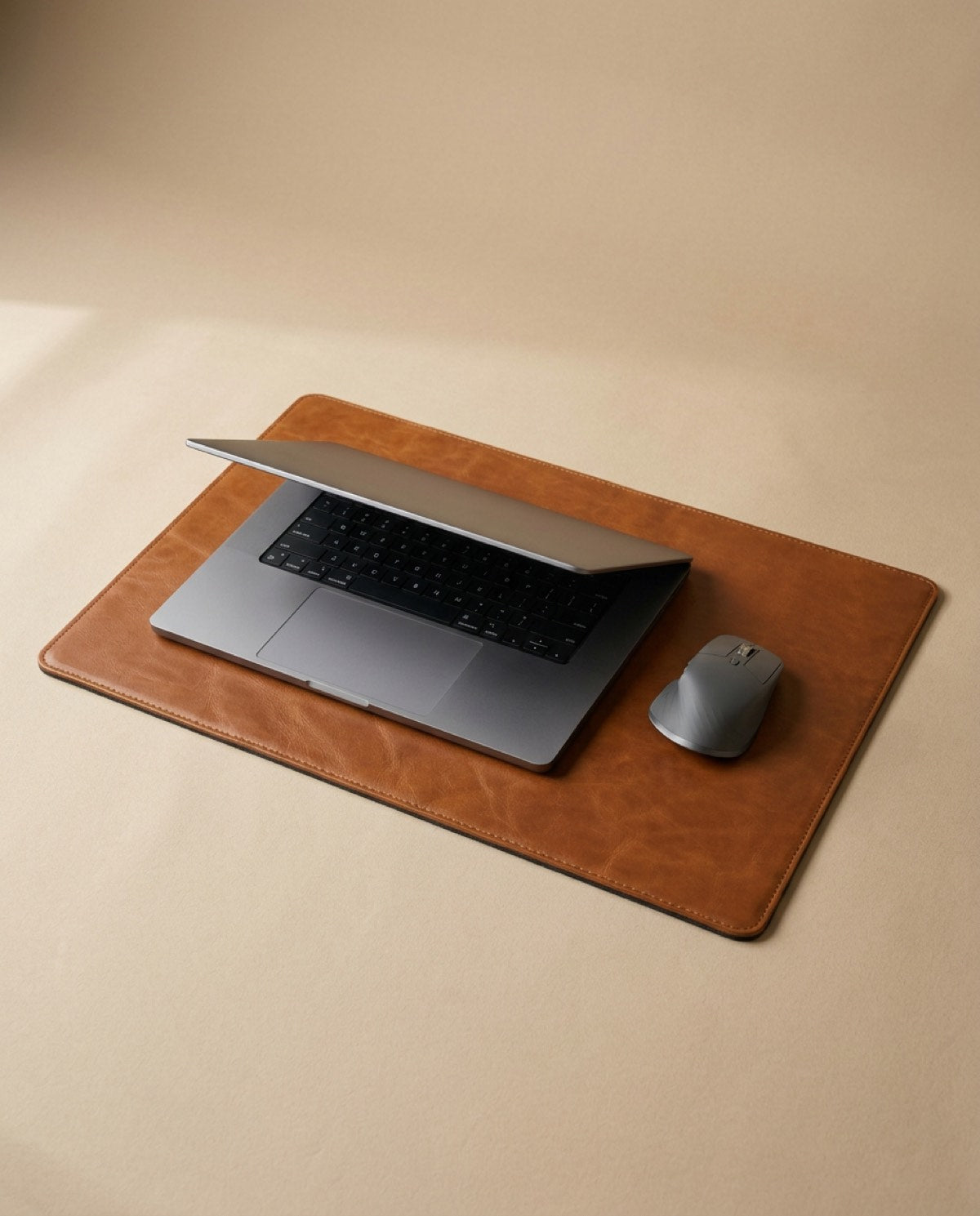 Hatton Desk Pad open, showing what fits inside