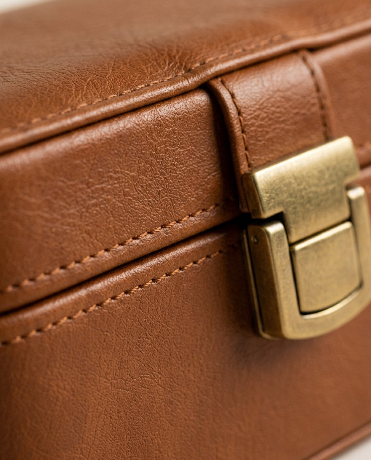 Hatton Double Watch Case, leather detail