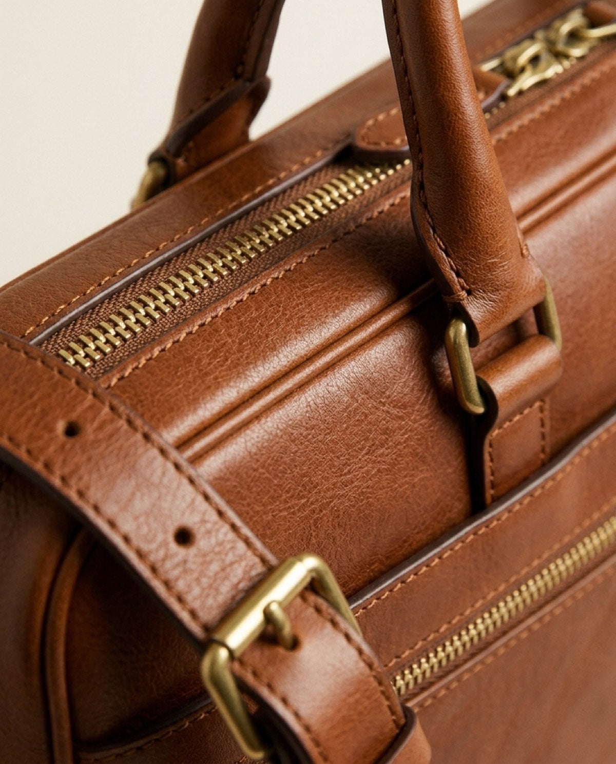 Hatton Slim Briefcase, leather detail