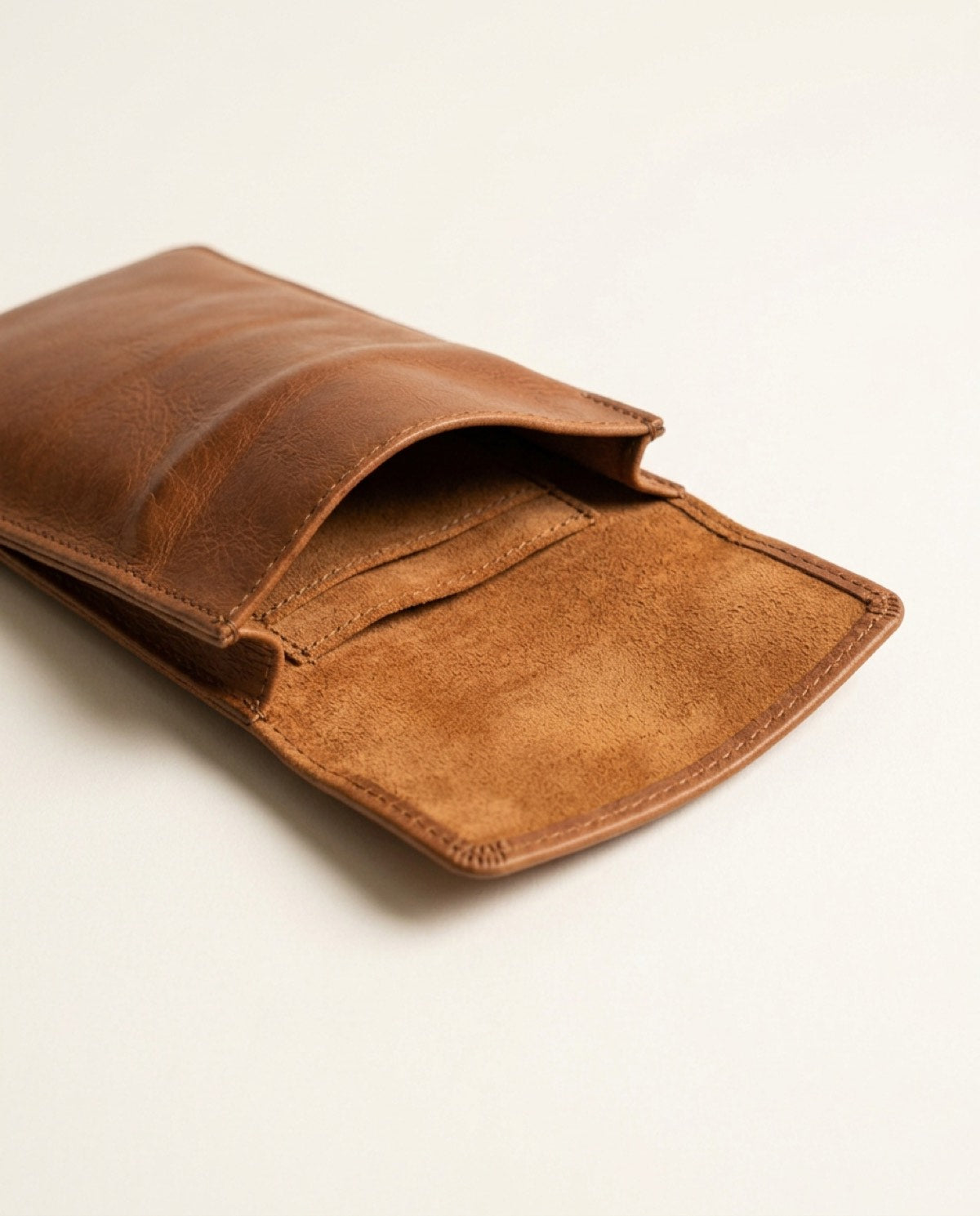 Hatton Soft Glasses Case, suede detail