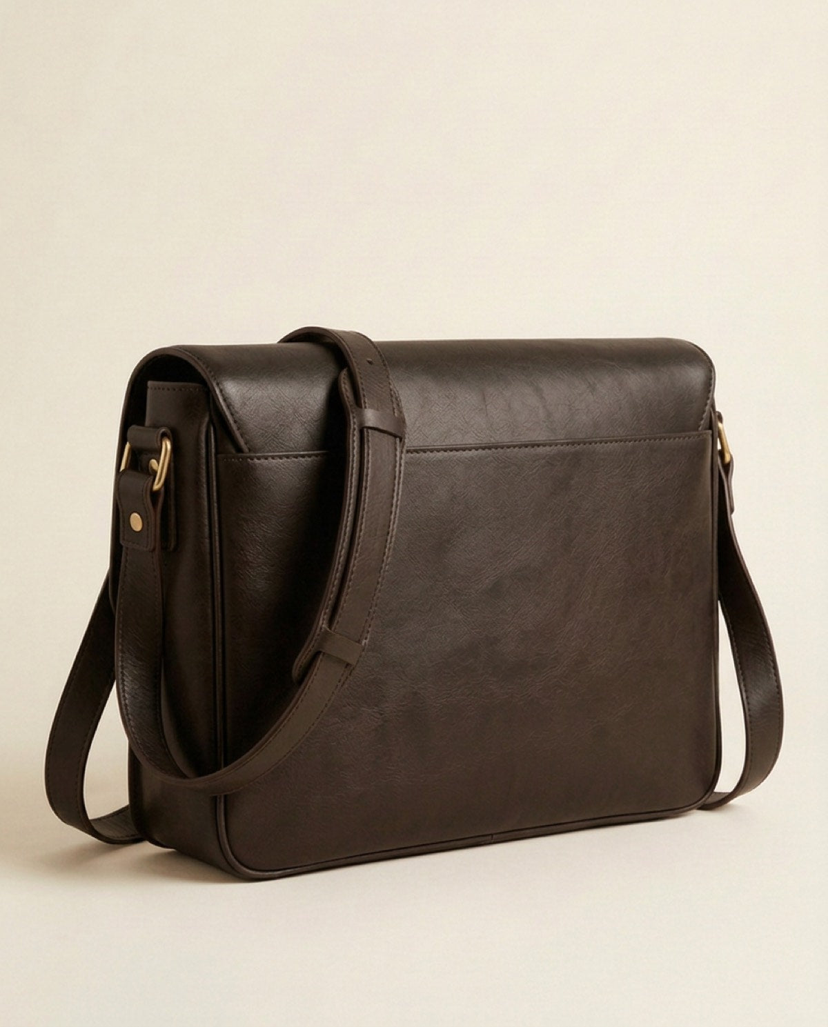 Marylebone Flap Messenger, brass-finish buckles, adjustable strap detail