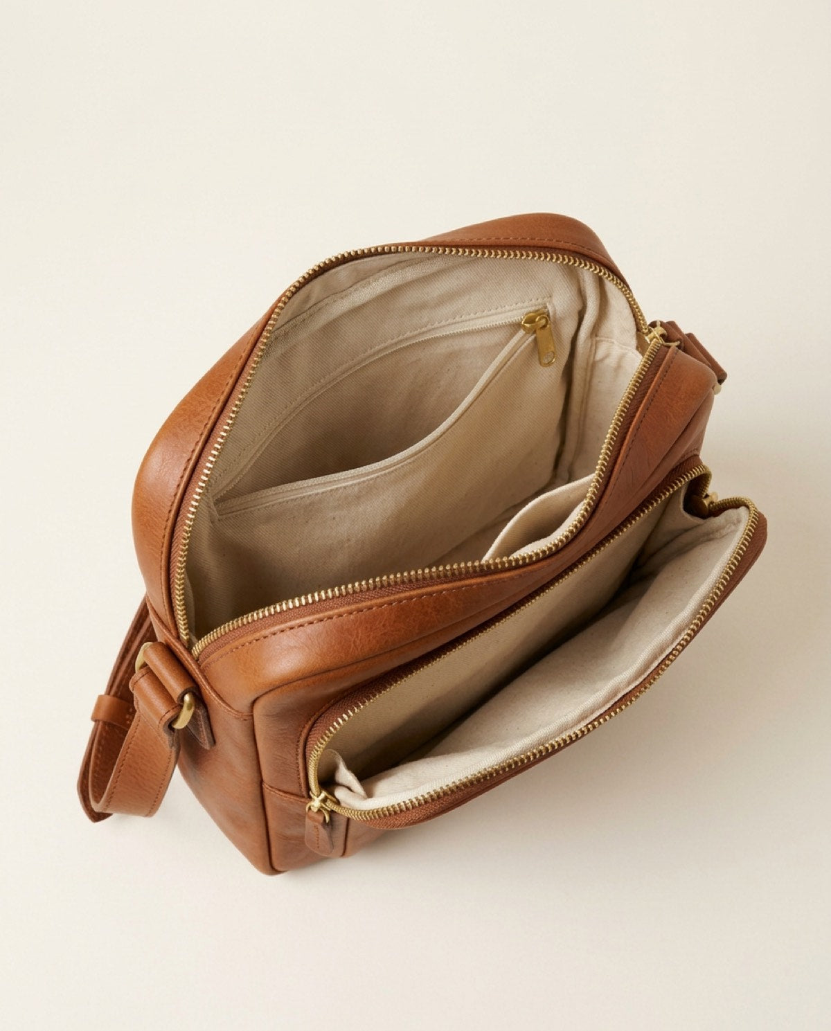 Marylebone Zip Messenger, cotton twill detail